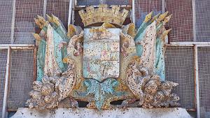 ORAN MARS 2012 88 Blason sur fronton , salle de sport Marcel Cerdan